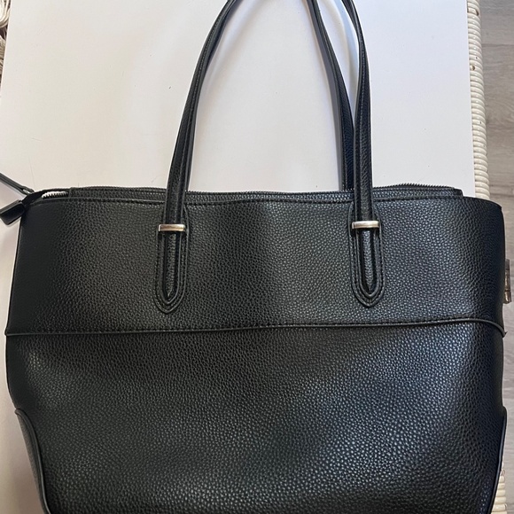 Nine West Black Pebbled Satchel Tote Bag 👜 Silver Hardware Like New NWOT - Picture 2 of 7